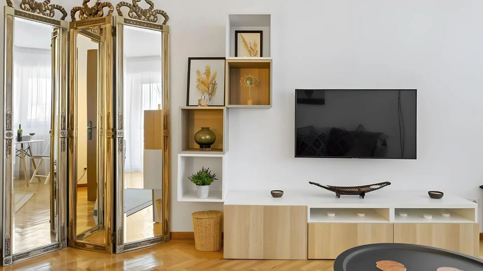 Unirii Green Apartment بوخارست رومانيا