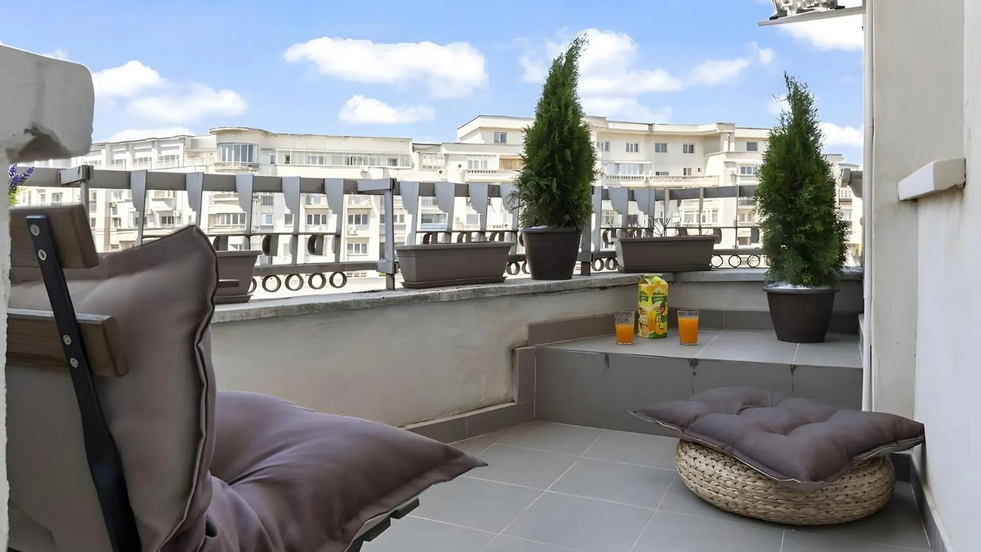 Unirii Green Apartment Bucharest Romania